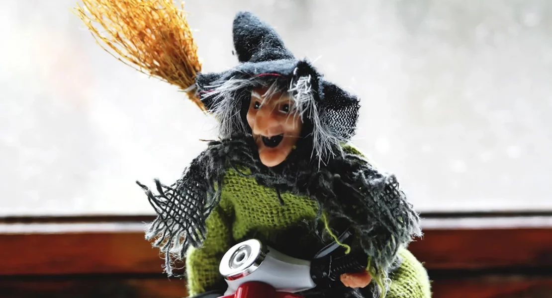 Vida Italiana - La Befana 🧙‍♀️ Giorno dell'Epifania é o dia em que se  festeja a Befana, uma bruxa boa que leva presentes para as crianças. O dia  da festa da Befana